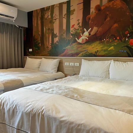 Dazz Inn Taichung Exterior foto